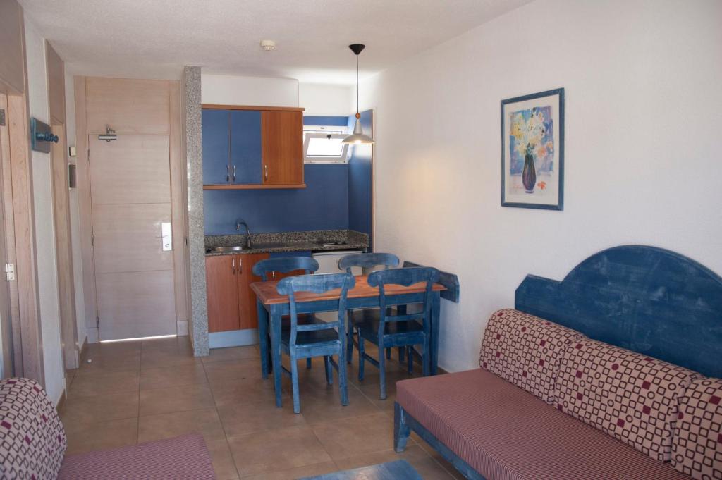 Cala Nova Apartamentos Puerto Rico  Ruang foto